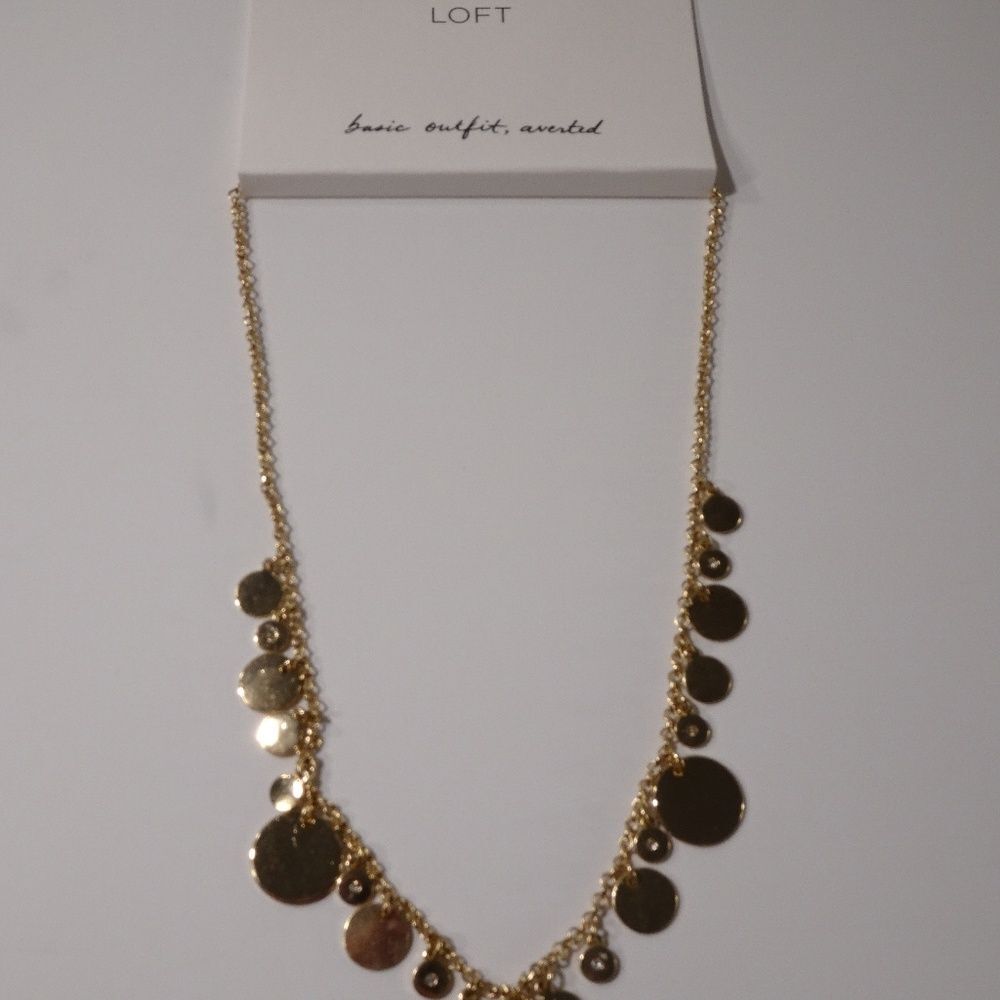 Ann Taylor Gold Disc Short Necklace NWT 39